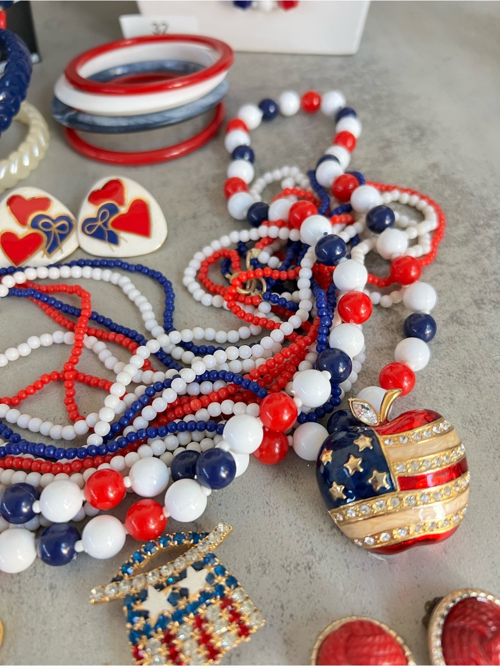 Vintage Patriotic Jewelry Lot 30 pieces - Picture 8 of 11